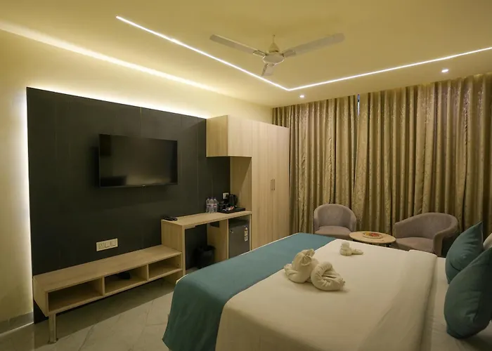 Town Square Suites
